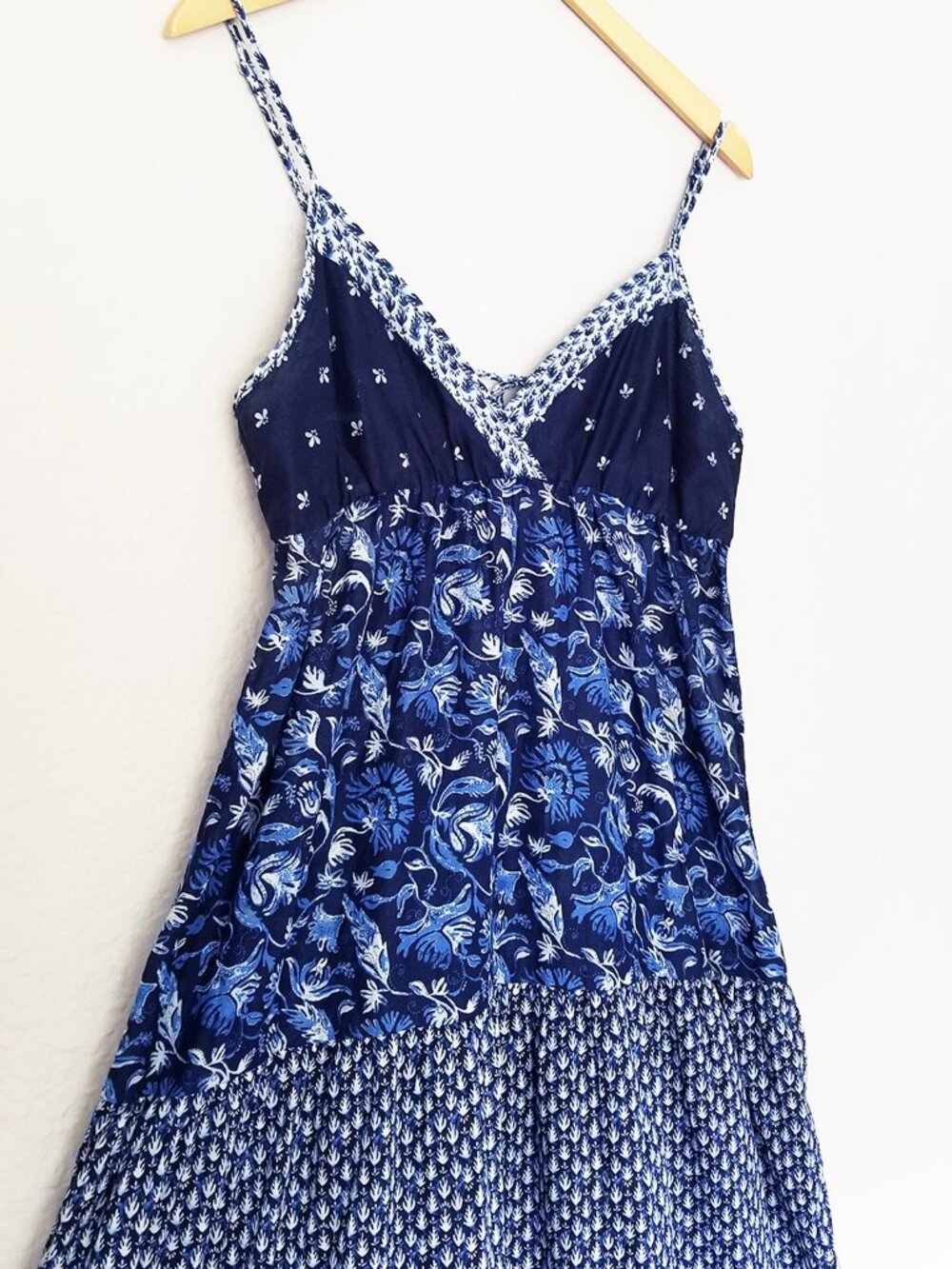 H&M L.O.G.G Blue Tiered Maxi Dress Surplice V Neck Lightweight Cotton Size 12 - Picture 14 of 16